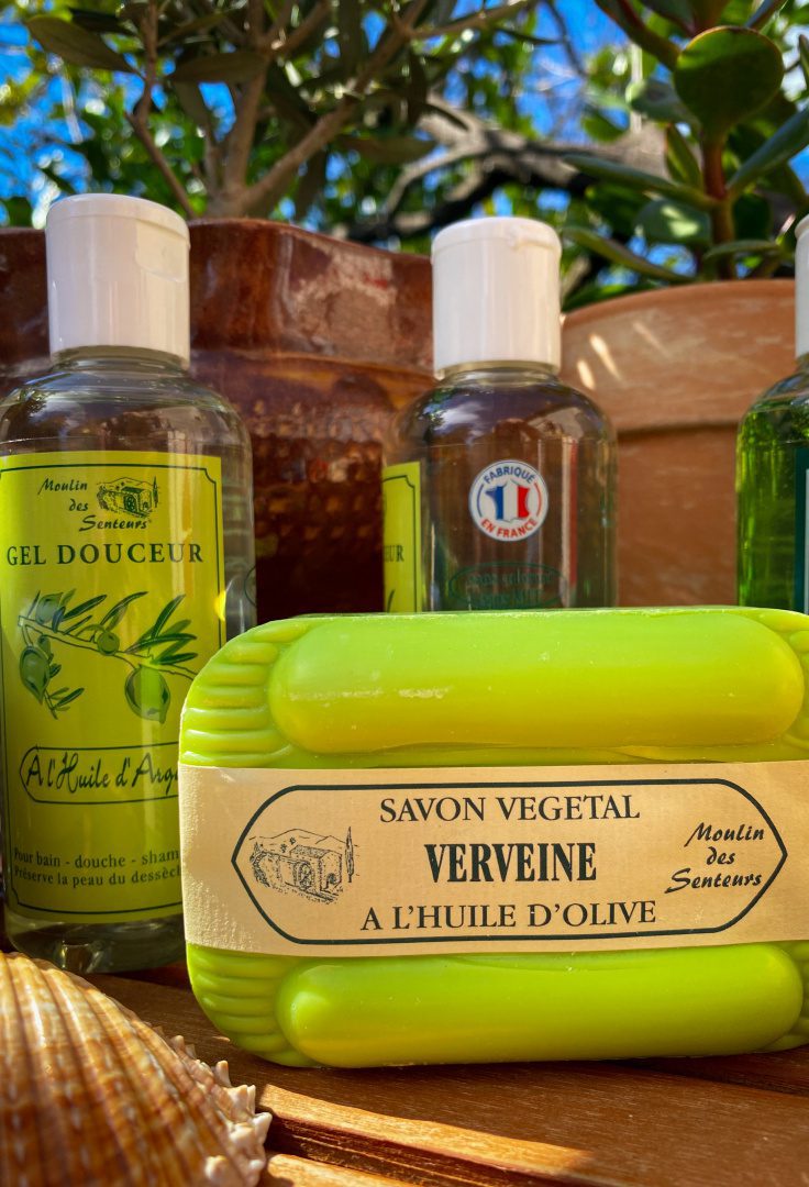 SAVON – Přírodní tvrdé mýdlo s verbénou a olivovým olejem – 250g - Obrázek 2