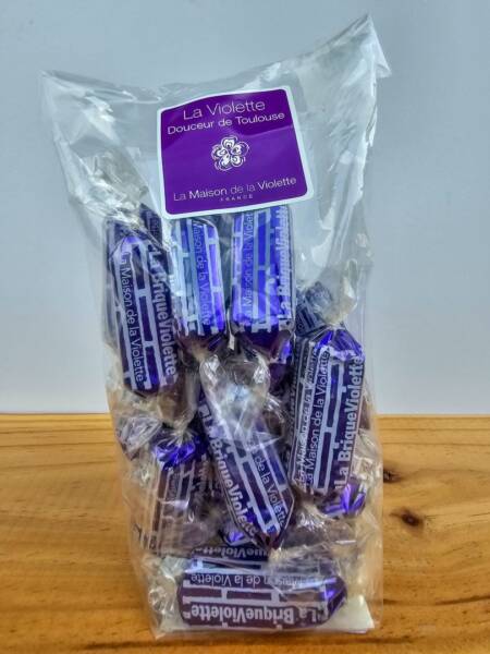Pralinkové bonbóny z listového těsta “Fialové cihličky”  Violette – 165g