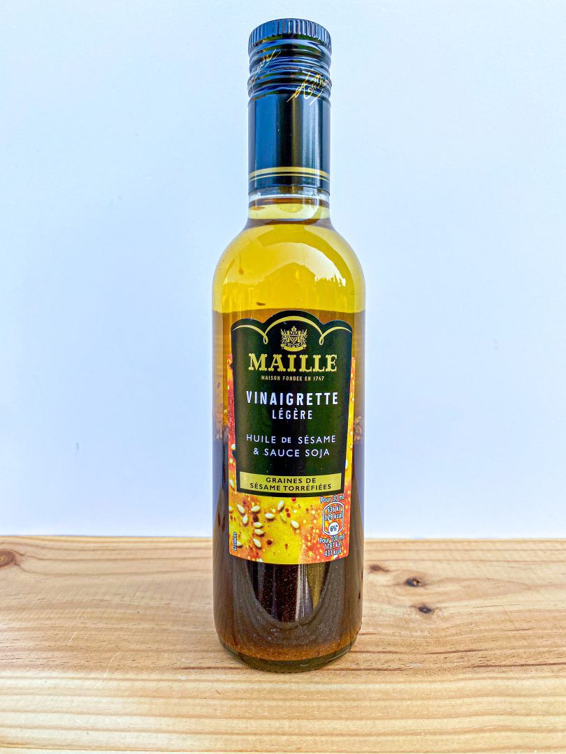 Vinaigrette ze sezamového oleje a sójové omáčky, pražená sezamová semínka 360 ml