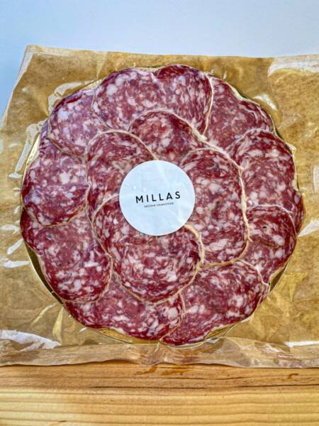 Farmářský salám Millas VEPŘOVO-PEPŘOVÁ růžice - 200g